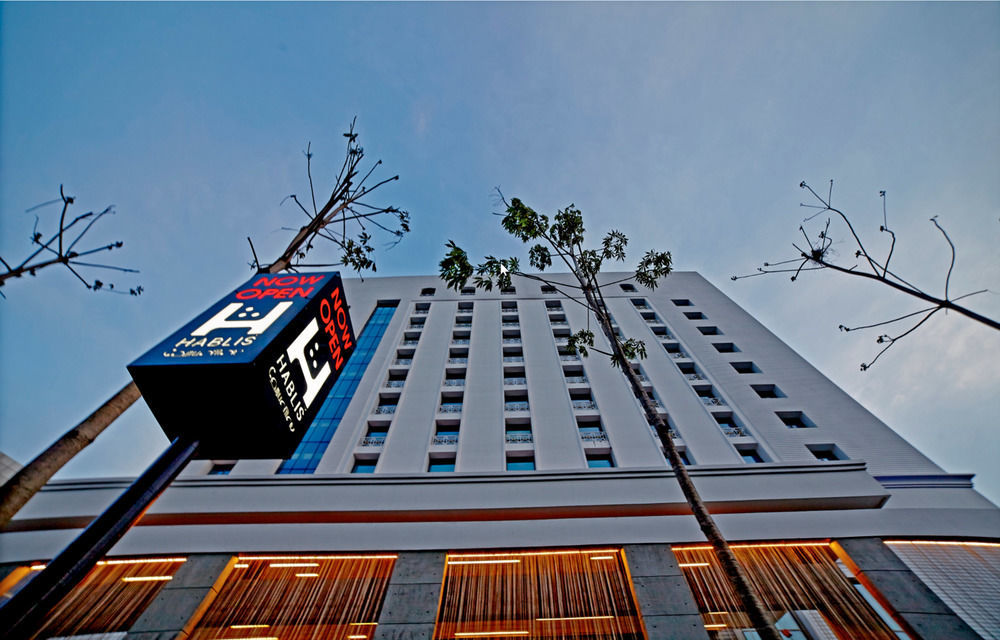 Hablis Chennai Hotel Buitenkant foto